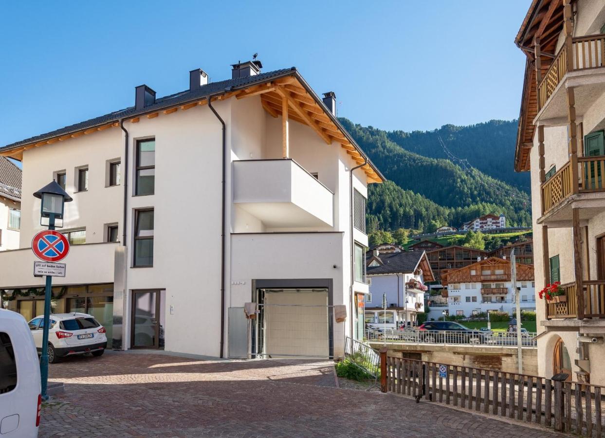 Central Home Apartment Ortisei Kültér fotó